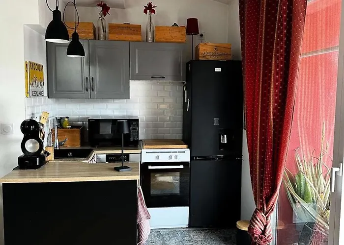 Dignan - Elegant T2 En Plein Centre - A Deux Pas De La Mae-8974 Arcachon